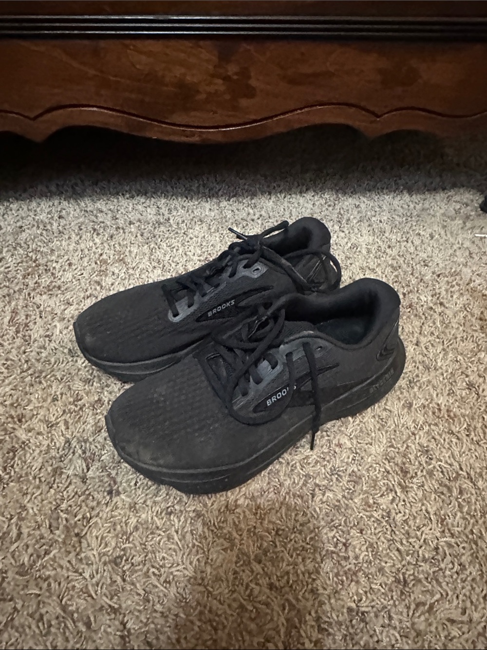 Brooks Men's Athletic Shoes - Black